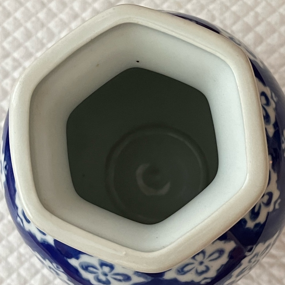 Silvestri Porcelain Cobalt Blue White Small Accent Vase - Picture 5 of 11